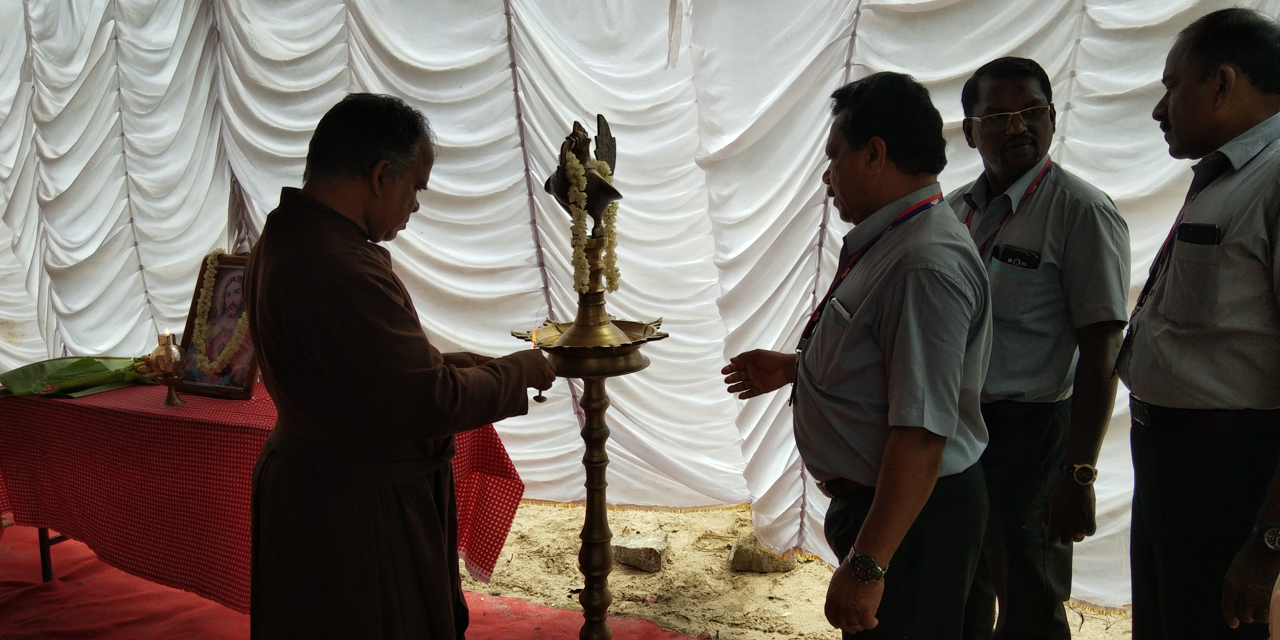 Bhoomi Pooja Confident Crown