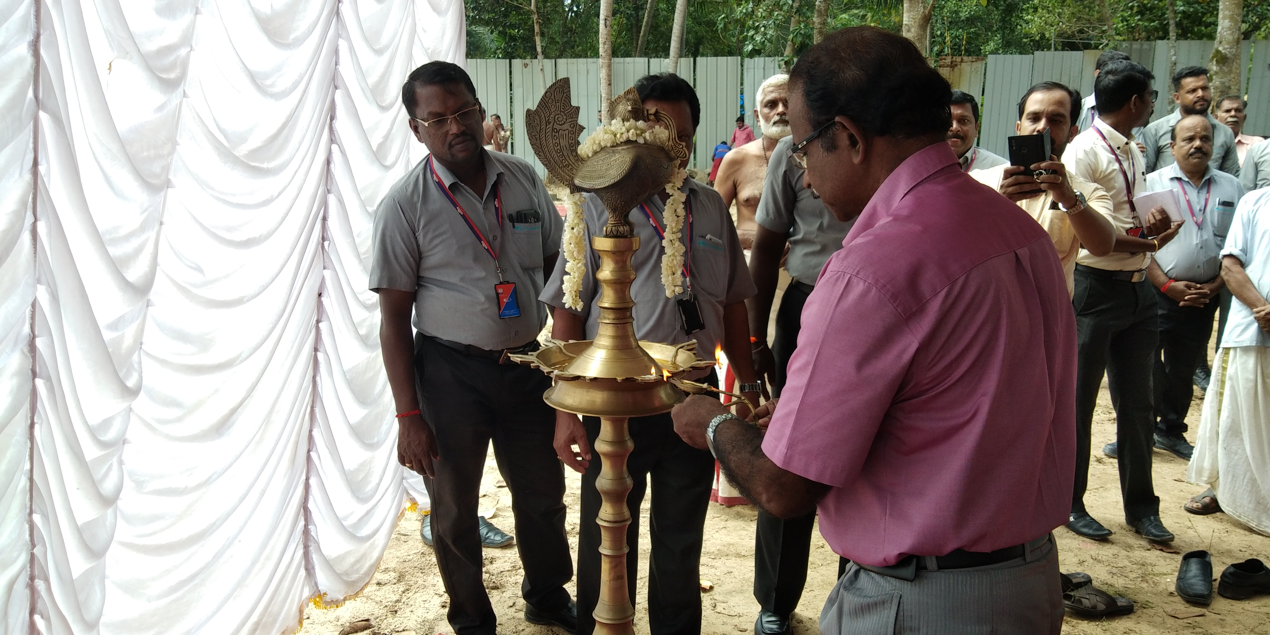 Bhoomi Pooja Confident Crown