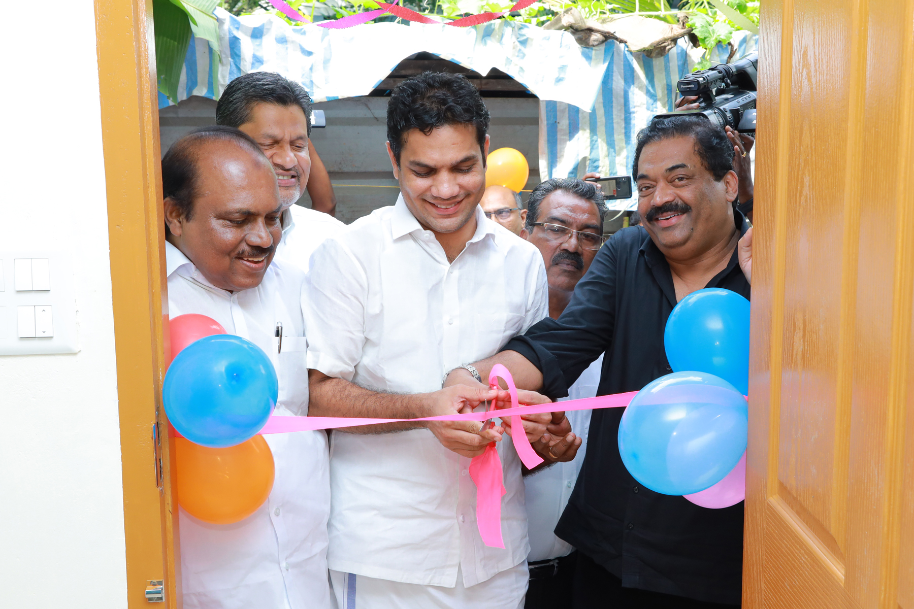 Distribution of new homes for flood victims