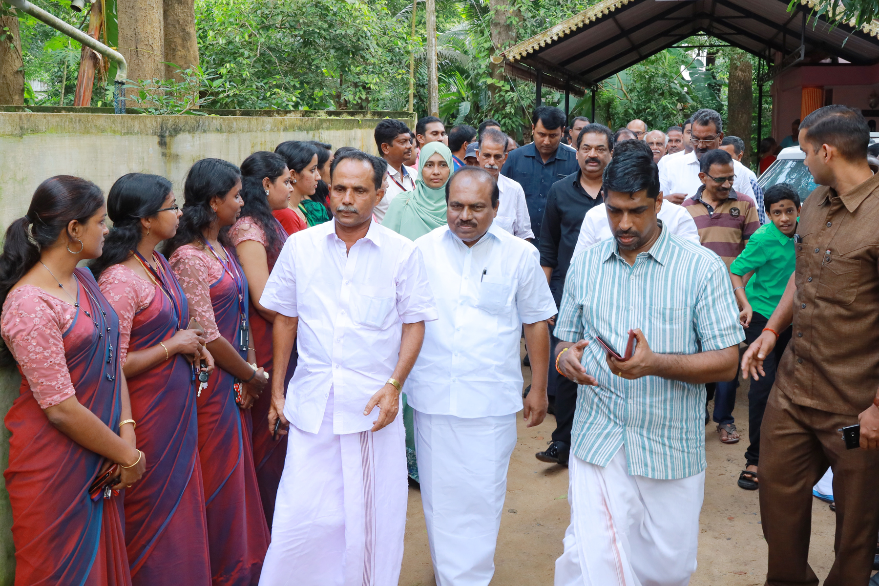 Distribution of new homes for flood victims