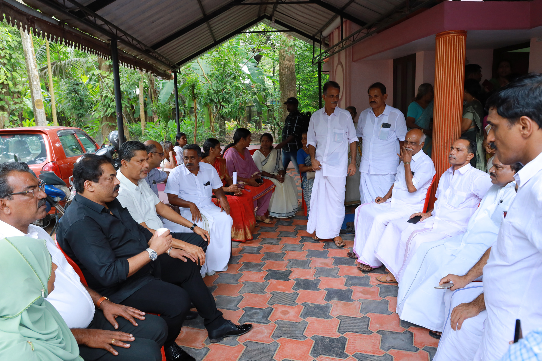 Distribution of new homes for flood victims