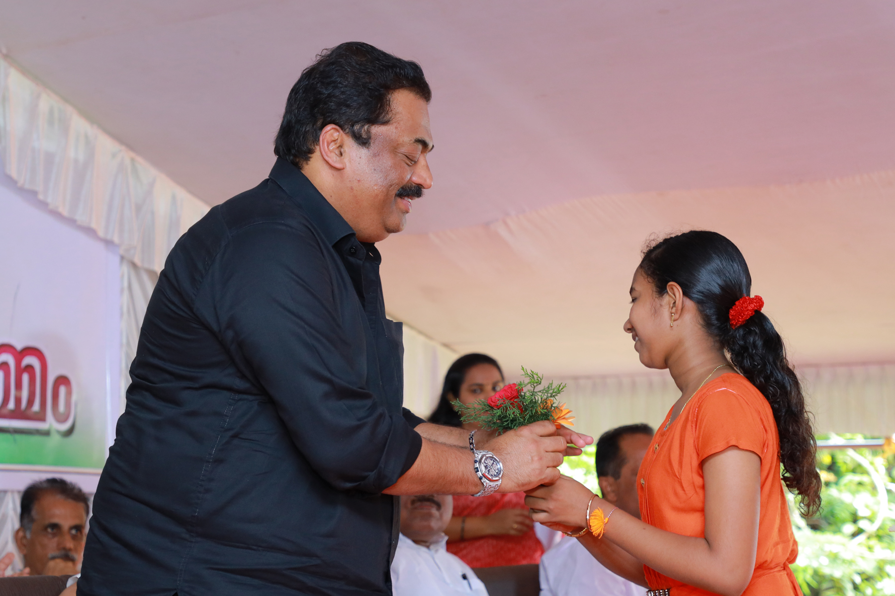 Distribution of new homes for flood victims