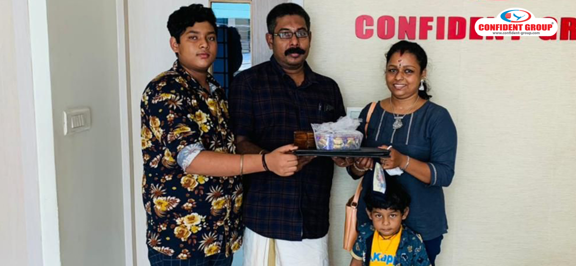 Mr. Vikesh V & Mrs. Soumya Vikesh